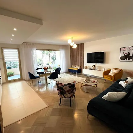 Elegant Apartment Close To Croisette And Palais De Festival With Garage